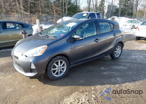 2012 Toyota Prius C Three from USA, damaged, VIN JTDKDTB34C1518732